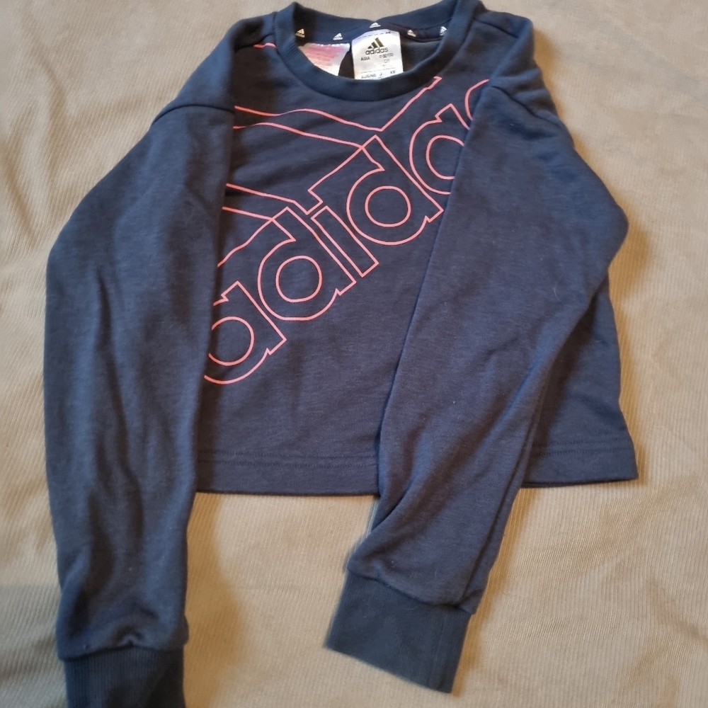 Girls Adidas sweatshirt - Picture 3 of 6